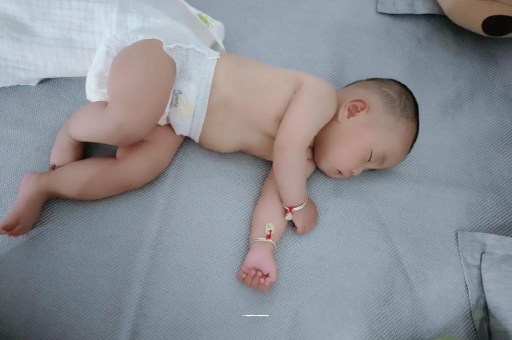 铜陵宝宝口水多怎么回事